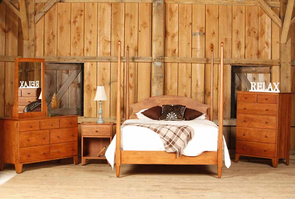 Canterbury Bedroom Set-Pencil Post Bed